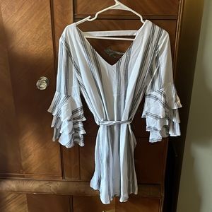 Cute bell sleeve dress form Vici